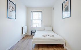 Aplacetostay Central London Apartment, Zone 1 Liv